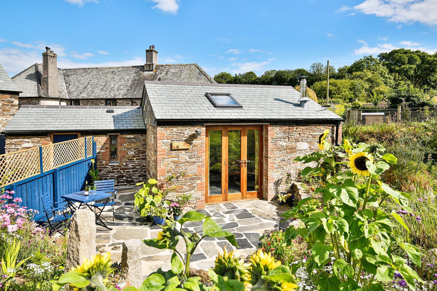 Cornwall The Old Piggery Apartment